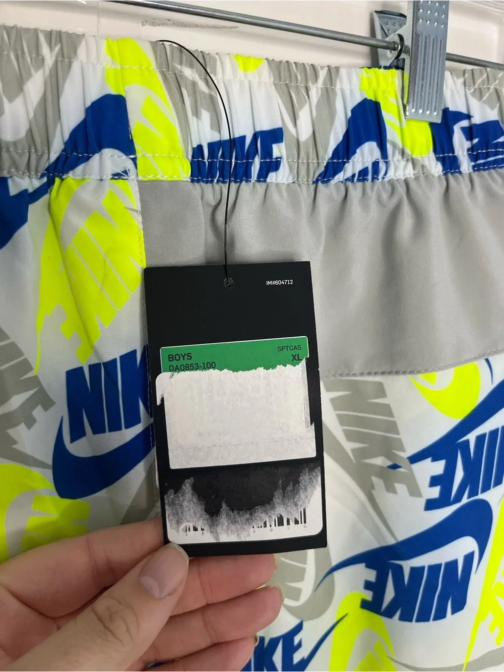 Nike Boys Printed Shorts Size XL